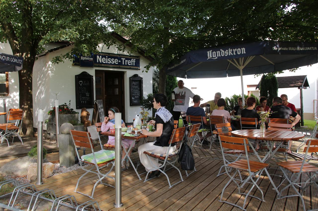 Pension Zum Alten Gasthaus Haensel Krauschwitz Exterior photo